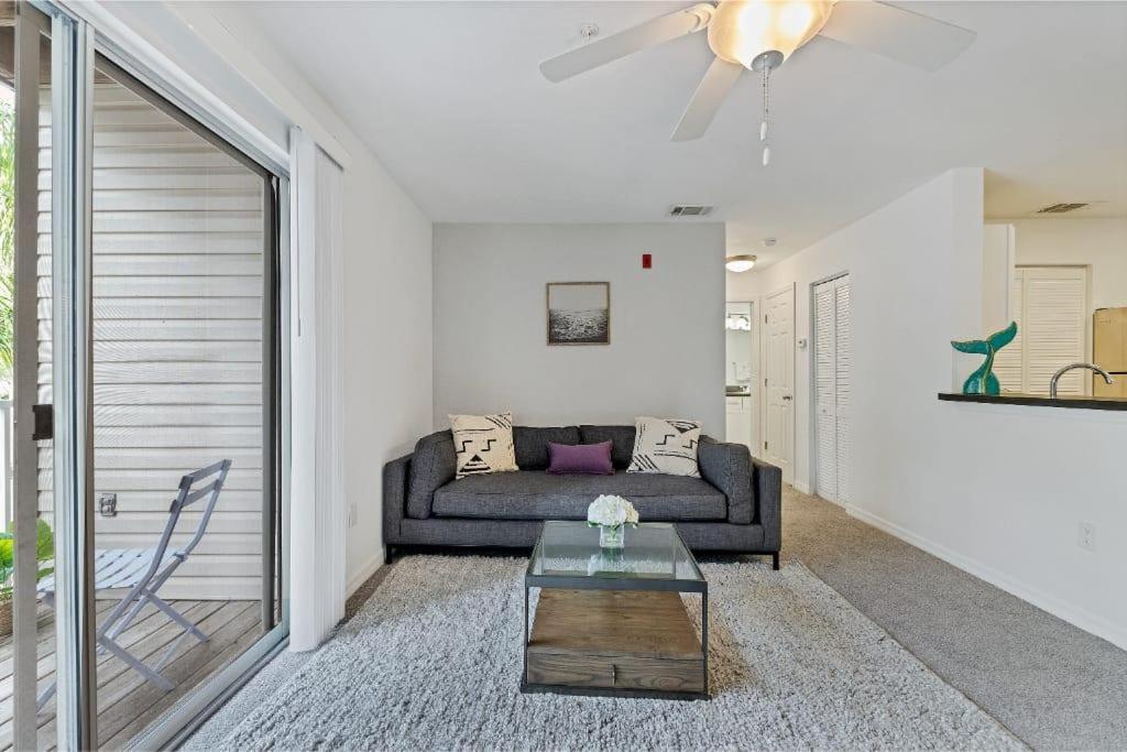 Scenic And Vibrant 1Br With Balcony Gym Pool Lägenhet Bradenton Exteriör bild